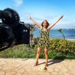 Um lugar nos fãs do Sun ficou atordoado quando o apresentador Jasmine Harman (foto) compartilhou uma foto rara com o marido e dois filhos