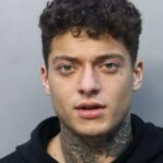 Richard Bosch, agora com 24 anos, invocou culpado de uma bateria criminal e foi colocado em um teste de quatro anos. Em fevereiro, ele ofendeu o julgamento e foi preso por lesão criminal, de acordo com um relatório