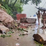 Uttarah: Segunda -feira fechou perto de Nandprayag e Bhaneropani