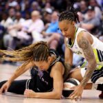 Valquírias, que estão condenadas pelo jogo desleixado a falhar, o outono para o último lugar liderado por Paige Bueckers