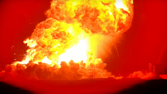 Veja SpaceXs Starship explodir em gigantesca bola de fogo durante o último teste

