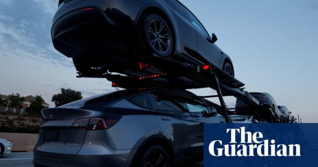 Venda britânica de novos carros Tesla caiu em terceiro em maio em maio no meio da reação de almíscar

