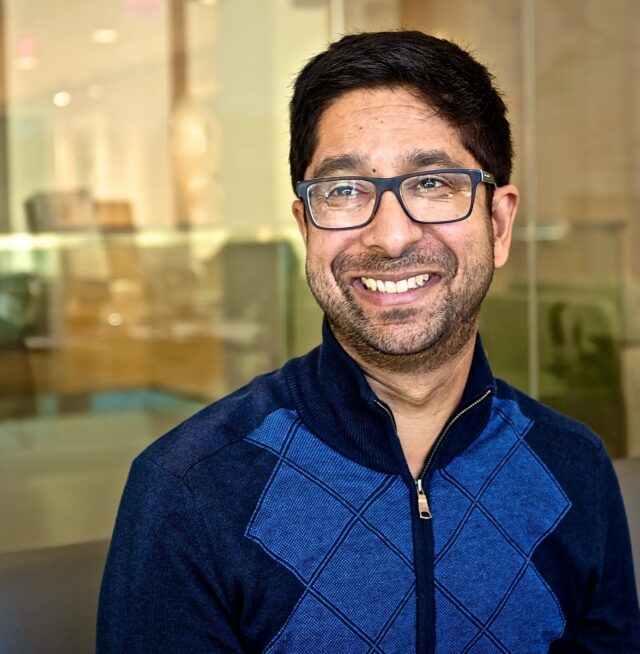 Vijay Pande, fundador da A16Z Bio and Health Strategy, está se masturbando

