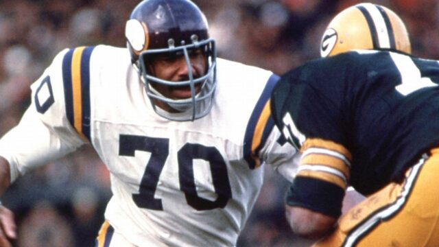 Vikings '' Homem de Ferro 'Marshall morre aos 87 anos de idade

