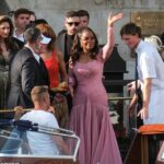 Oprah estava preocupada em cair quando embarcou no barco de táxi que a levaria ao luxuoso casamento de US $ 20 milhões na sexta -feira e também exigiu que o Porter a deixasse