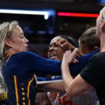 WNBA: Sophie Cunningham, de Indiana, foi jogada fora após disputa acalorada durante o jogo contra o Connecticut Sun