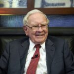 Milliar Warren Buffett anunciou que doará outros US $ 6 bilhões da parte de sua empresa para cinco instituições de caridade diferentes