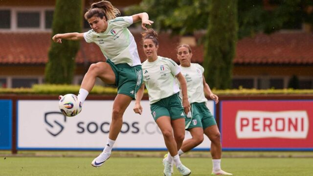 Washington Sigla Juve, estrela da Itália Sofia Cantore

