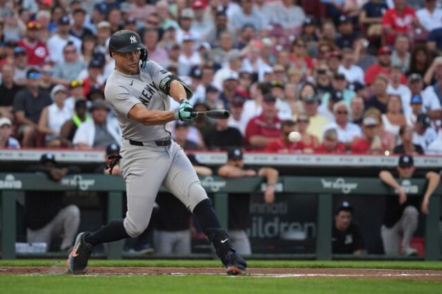 Giancarlo Stanton Swing durante os Yankees-Reds em 23 de junho de 2025. 
