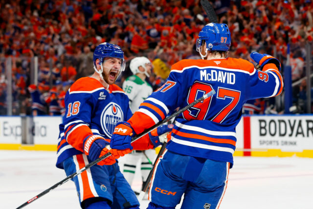 Zach Hyman explica que Connor McDavid o dirigiu após a lesão no pulso no final da temporada - "Foi quando eu saí"

