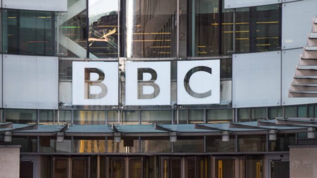 111 BBC Journalists Blash Block para "Censors" Cobertura Gaza, chame para remover o Robbie Gibb

