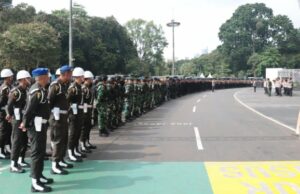 1.252 dispositivos conjuntos garantem que o último vs Vietnã Indonésia, a polícia chamou os moradores para evitar estradas ao redor de Senayan 1.252 dispositivos conjuntos garantem que o último vs Vietnã Indonésia, a polícia chamou os moradores para evitar estradas ao redor de Senayan