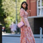 17 vestidos florais que olham diretamente para uma boutique parisiense, a partir de US $ 25