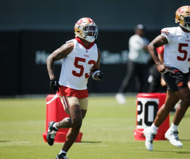 O Dee Winters (53), San Francisco 49ers, fala após o segundo dia de treinamento do campo de treinamento 49er na instalação de treinos no Levi's Stadium em Santa Clara, Califórnia, na quinta -feira, 24 de julho de 2025 (Doug Duran/Bay Area News Group). (Doug Duran/Bay Area News Group)