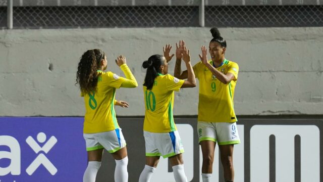 A América da Copa feminina: o Brasil derrota o Paraguai por 4-1 para chegar às semifinais

