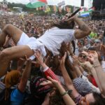 A BBC pede desculpas pela transmissão do controverso conjunto de Glastonbury de Bob Vylan