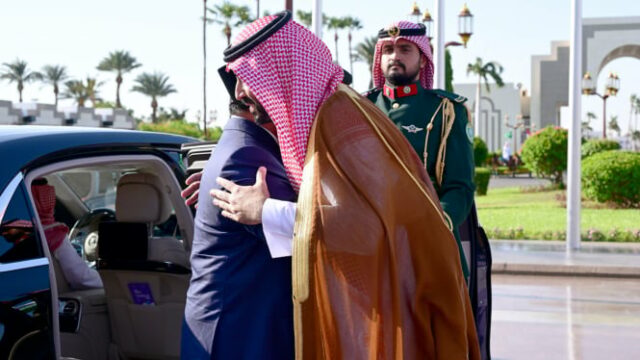A Indonésia-Arab saudita assinou um MOU de investimento para a defesa, para um total de US $ 27 bilhões

