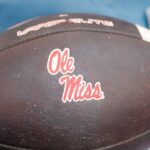 A ajuda pública procurada nas filmagens de Ole Miss Player