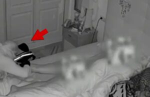 A câmera de cada mulher é capturada na câmera e olhe para um vídeo assustador 072225_intruer_numlane_mocal_kal