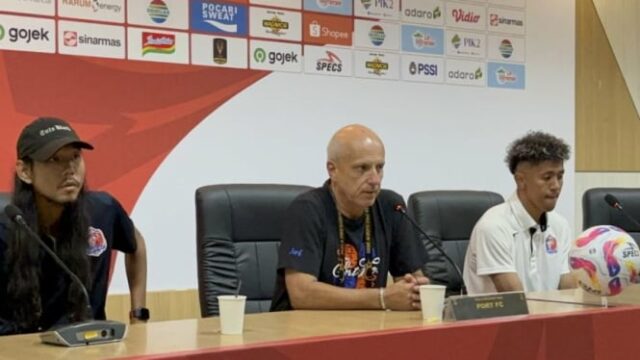A chocante confissão do treinador do Port FC depois de imergir a Persib Bandung

