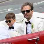 Jack P. Shepherd chegou em grande estilo para seu casamento em Manchester enquanto se prepara para se casar com seu fantástico parceiro Hanni Trewek no sábado