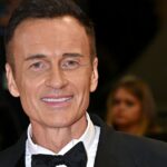 A estrela de 'Nip/Tuck e' Charmed 'Julian McMahon morre aos 56 anos após a batalha contra o câncer
