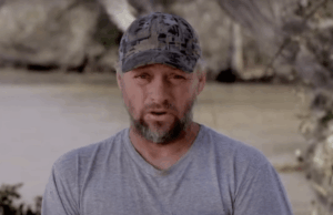 A estrela de ‘Swamp People’, Edwards, Edwards morre enquanto os parceiros de distribuição prestam homenagem Tributos da família Robertson para Phil Robertson