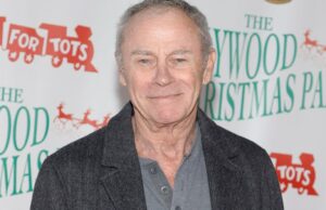 “A estrela do Hospital Geral Tristan Rogers permanece esperançosa após o diagnóstico de câncer "A estrela do Hospital Geral Tristan Rogers permanece esperançosa após o diagnóstico de câncer