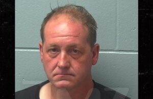 A estrela do fogo de 90 dias foi presa depois que Harital atingiu Eric Rosenbrook Eric Rosenbrook caneca 2