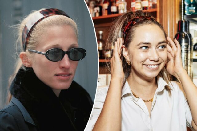 A fashionista está cheia de uma farmácia em Nova York para sequestrar a faixa para a cabeça da Carolyn Bessette-Kennedy, icônica, icônica e icônica

