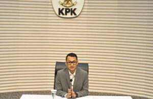 A figura que deu as ordens da cabeça do North Sumatra pupr typhoon Ginting recebe suborno pelo KPK A figura que deu as ordens da cabeça do North Sumatra pupr typhoon Ginting recebe suborno pelo KPK