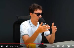 A história de Nyoman Paul: tocando na Liga da Suécia, quase entrou na seleção Indonésia Sub-20, até que ele se desviou para se tornar um cantor A história de Nyoman Paul: tocando na Liga da Suécia, quase entrou na seleção Indonésia Sub-20, até que ele se desviou para se tornar um cantor