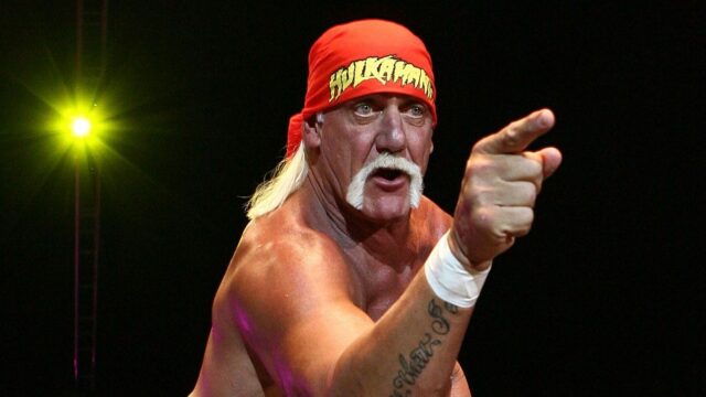 A lenda da luta profissional Hulk Hogan morre aos 71 anos de idade

