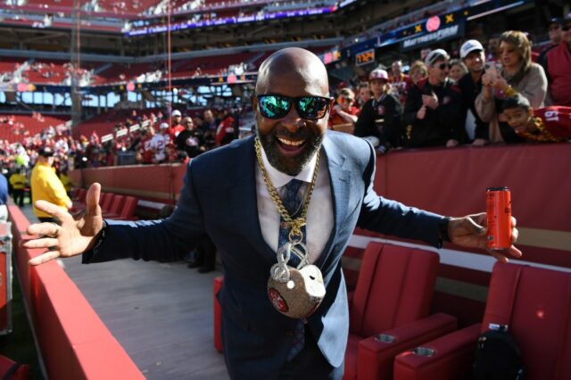 A lenda dos 49ers Jerry Rice preocupou -se com Aiyuk Comack, o movimento juvenil da defesa

