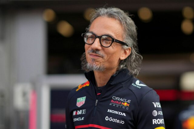 Max Verstappen e Oracle Red Bull Racing e Laurent Mekies da Holanda, gerente de equipe da Oracle Red Bull Racing - Fonte: Getty