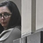 A mulher foi considerada culpada no mistério do assassinato de fungos que permaneceram mortos três membros da família após uma refeição