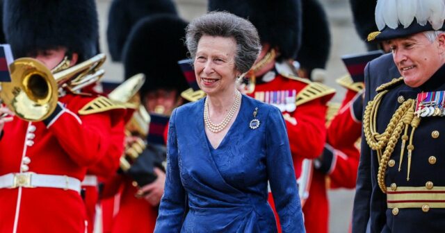 Princesa Anne ao longo dos anos