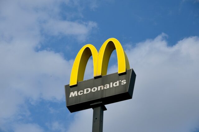 A senha simples '123456' da AI Chatbot correria o risco de expor dados pessoais de milhões de candidatos do McDonald's

