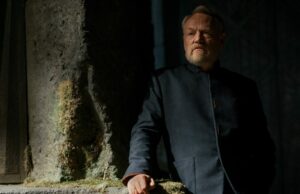 A terceira temporada da fundação começa com o primeiro episódio agora em streaming no Apple TV+ 3ª temporada da fundação