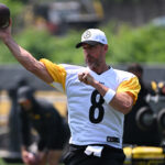 Aaron Rodgers organiza um treino privado com a ofensa do Steelers