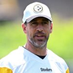 GetTyimages-2219834984 Aaron Rodgers Steelers Minicamp em junho de 2025