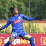 Adit Chauhan anuncia a aposentadoria do futebol profissional