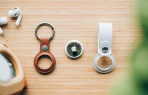 Airtag 2: é isso que esperamos Uma em cada cinco airtag a ser feita na Indonésia | Airtag e acessórios em uma mesa