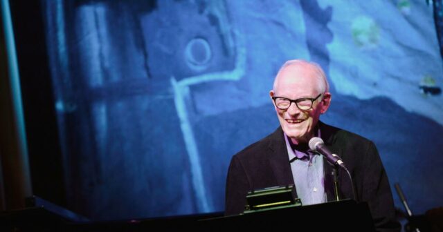 Alan Bergman, vencedor do Oscar 'The Way We Fui' e 'The Wind Mills of Your Mind' Licristista, morre aos 99 anos

