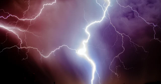 Alerta de RBC. Aviso contra tempestades violentas e falta de corrente

