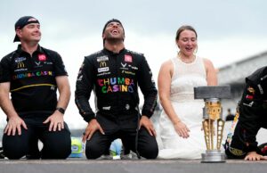 “All Weekend Nails”: Chefe da tripulação de Bubba Wallace reflete a vitória “super especial” da série sem vitória do 23Xi Racing Star "All Weekend Nails": Chefe da tripulação de Bubba Wallace reflete a vitória "super especial" da série sem vitória do 23Xi Racing Star