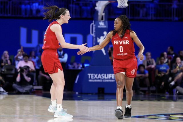 "Allen Iverson Tmese Emness de Clark": Jason Whitlock, Caitlin Clark-Kelsey Mitchell Duo detecta a faísca que falta

