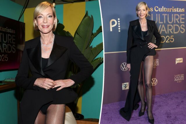 Allison Janney mostra pernas longas em uma visão constante dos prêmios de cultura culturistas florestais

