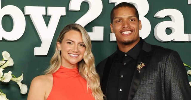 A estrela de Tiktok, Allison Kuch, piadas, tem um vínculo de trauma com outras esposas da NFL