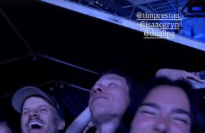 Amado Up Dua Lipa e Fasten Callum Turner Belt Oasis Hit icônico, enquanto Tom Cruise desfruta de uma noite com ‘New Love’ Ana de Armas, enquanto lidera estrelas a caminho de Wembley para a turnê de reunião da banda Dua Lipa e seu marido Callum Turner estavam entre os 90.000 fãs que abrem os maiores sucessos do Oasis, enquanto a aclamada turnê de reunião da banda continuou com uma série de shows em Londres